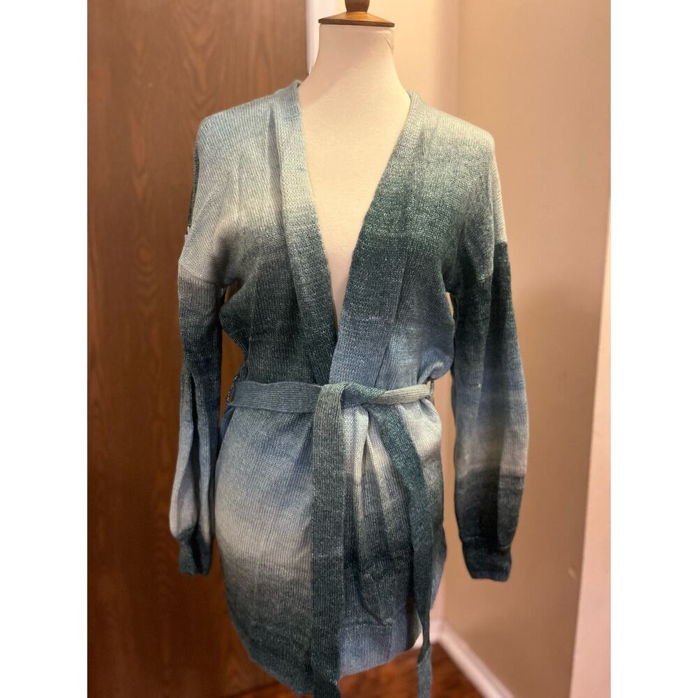 Lauren Conrad Cardigan Sweater for woman Large‎